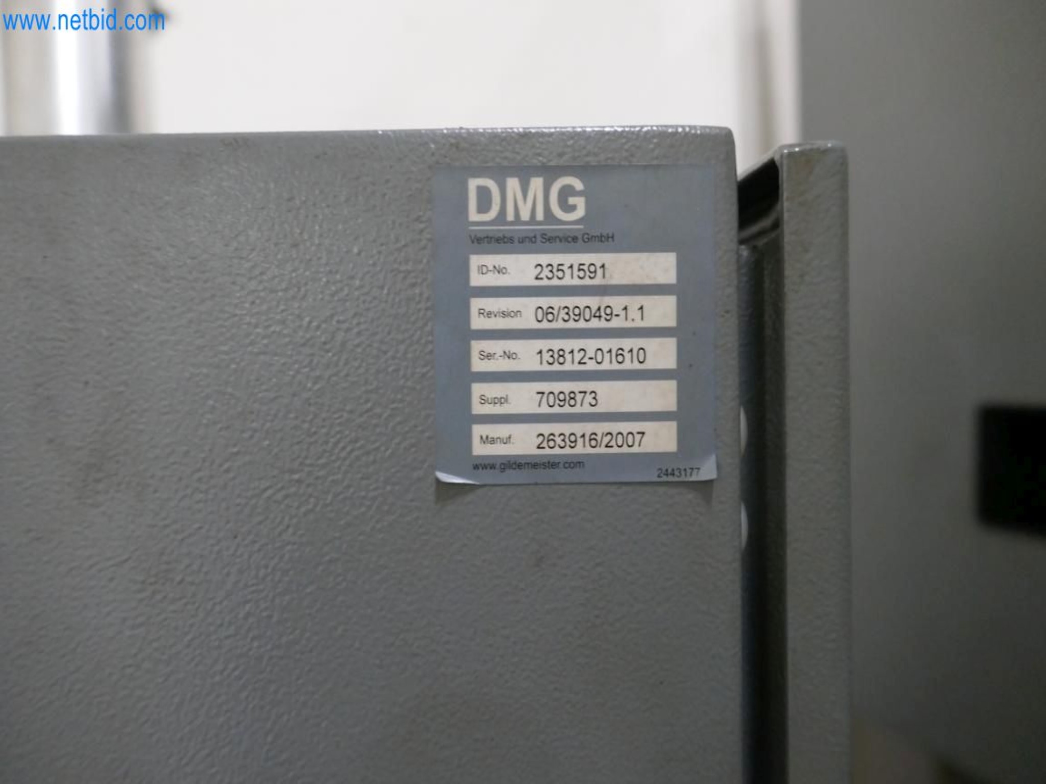 Machines du domaine de la construction de moules-12