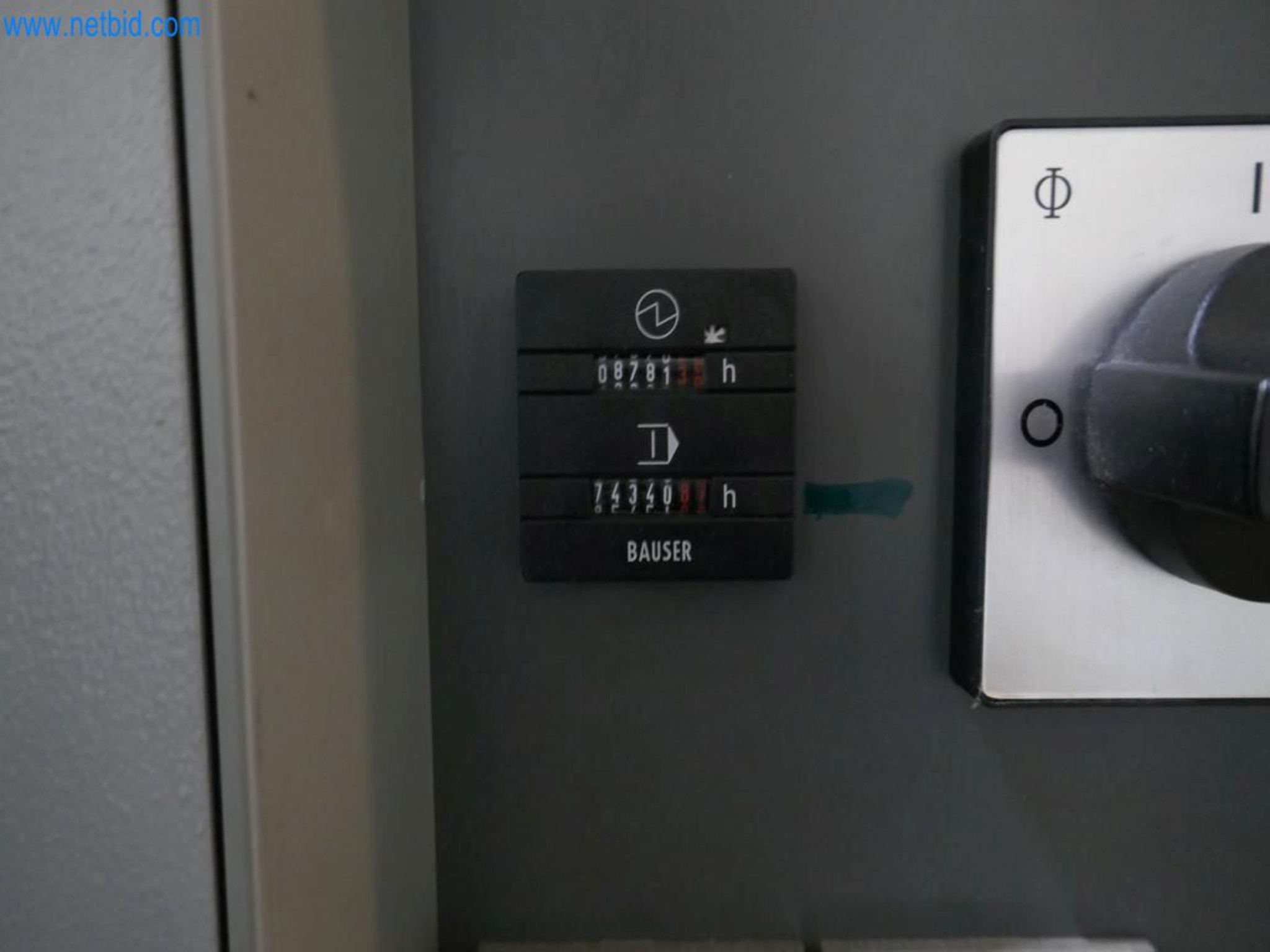 Machines du domaine de la construction de moules-8