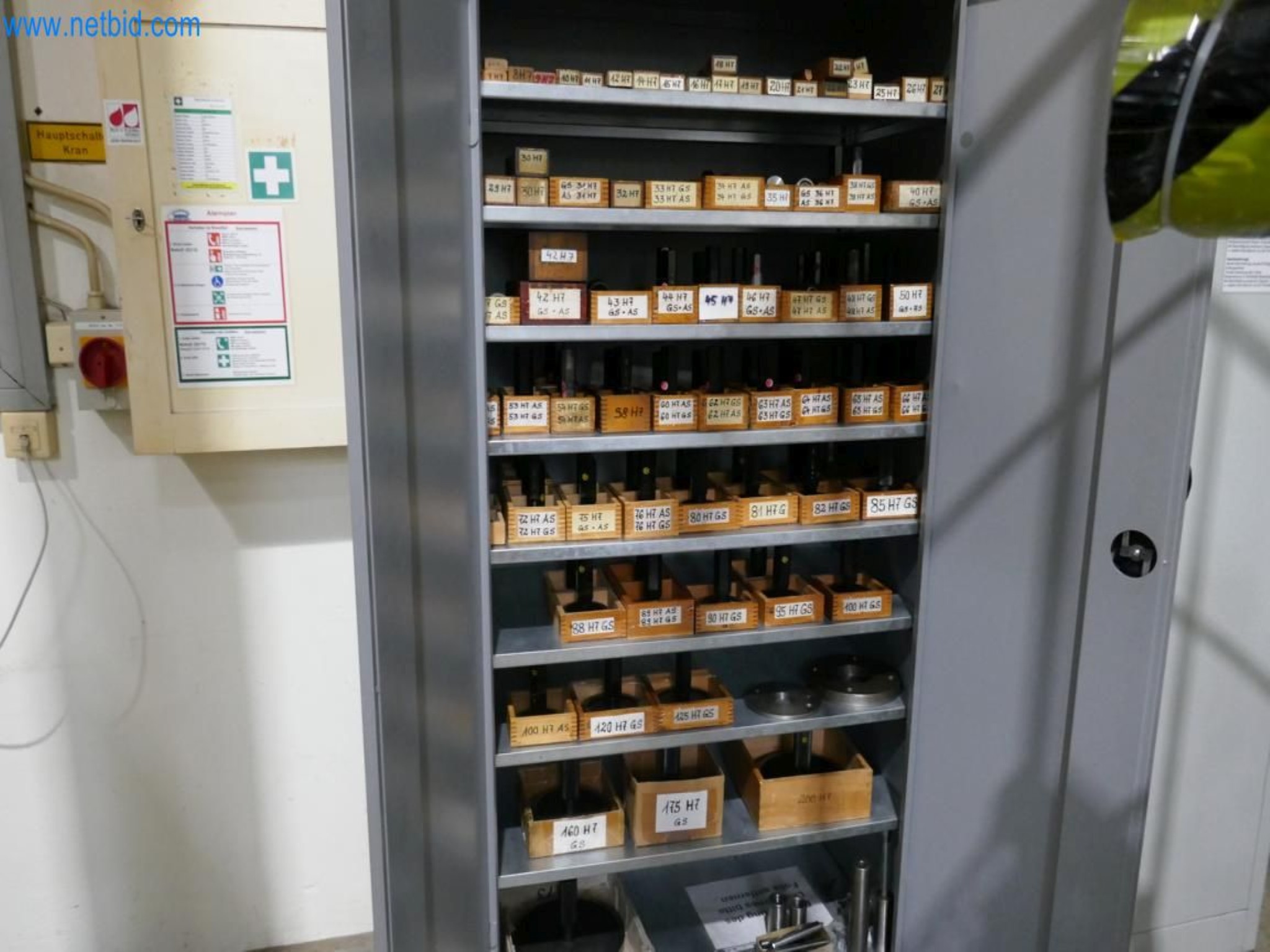 Machines from the mold making sector-2