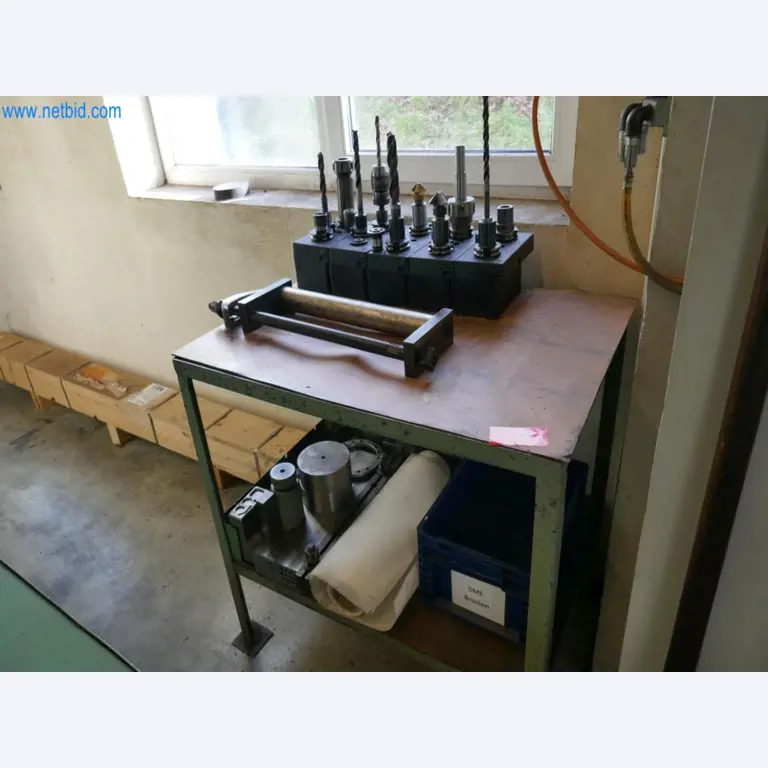 Machines du domaine de la construction de moules-12