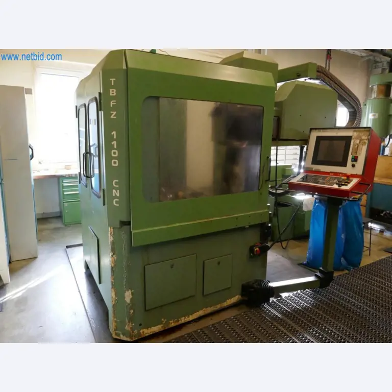 Machines du domaine de la construction de moules-1