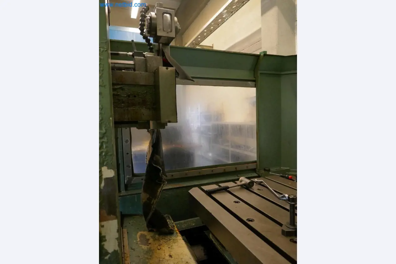 Machines du domaine de la construction de moules-5