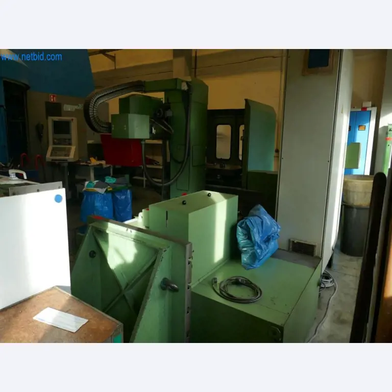 Machines du domaine de la construction de moules-7