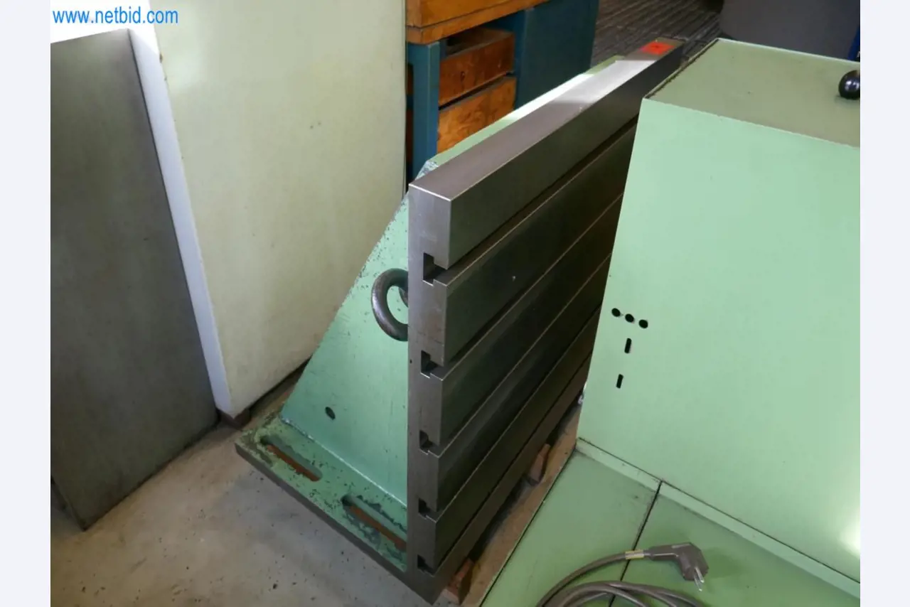 Machines du domaine de la construction de moules-8