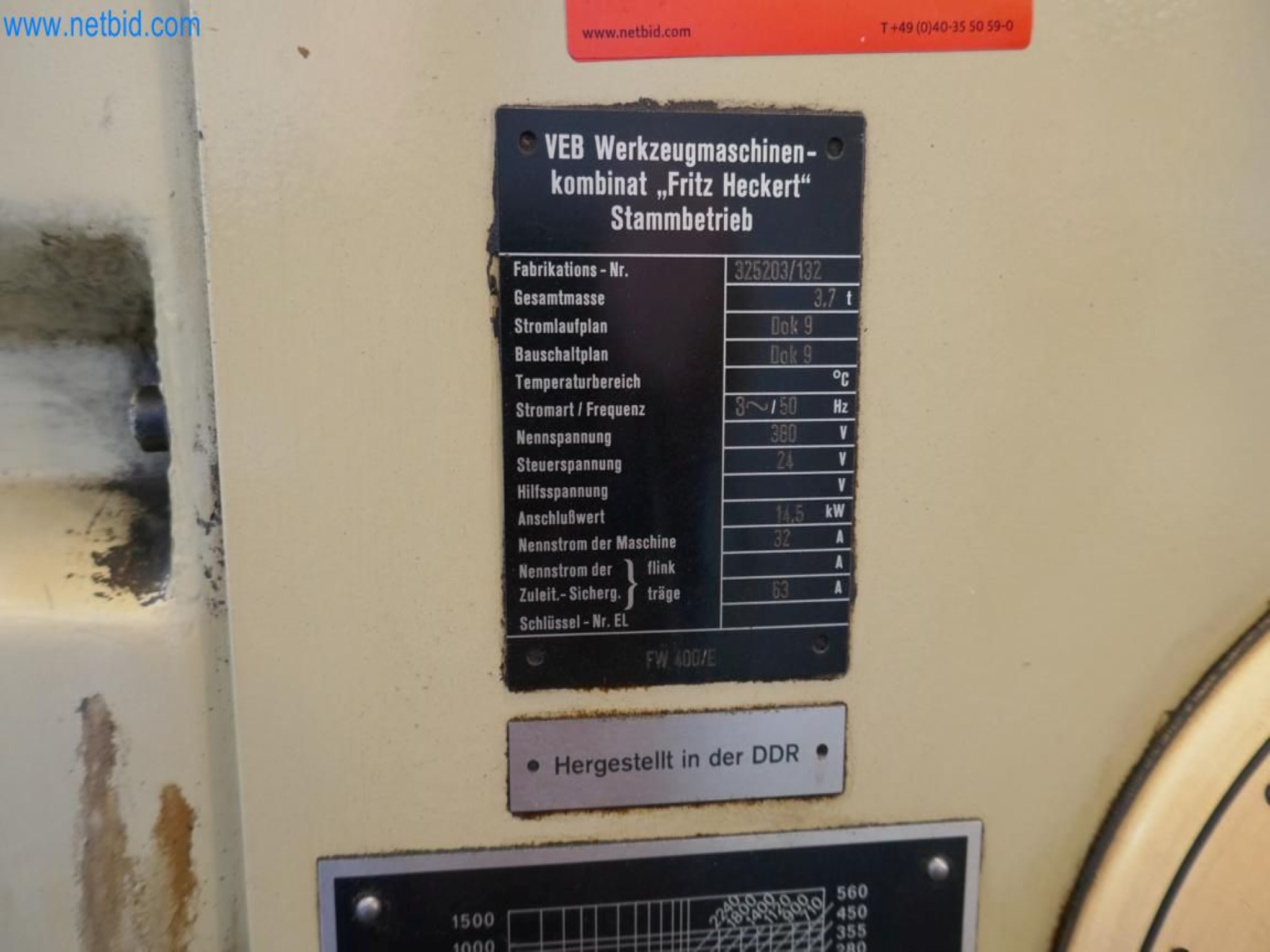 Stroje pro výrobu forem-3