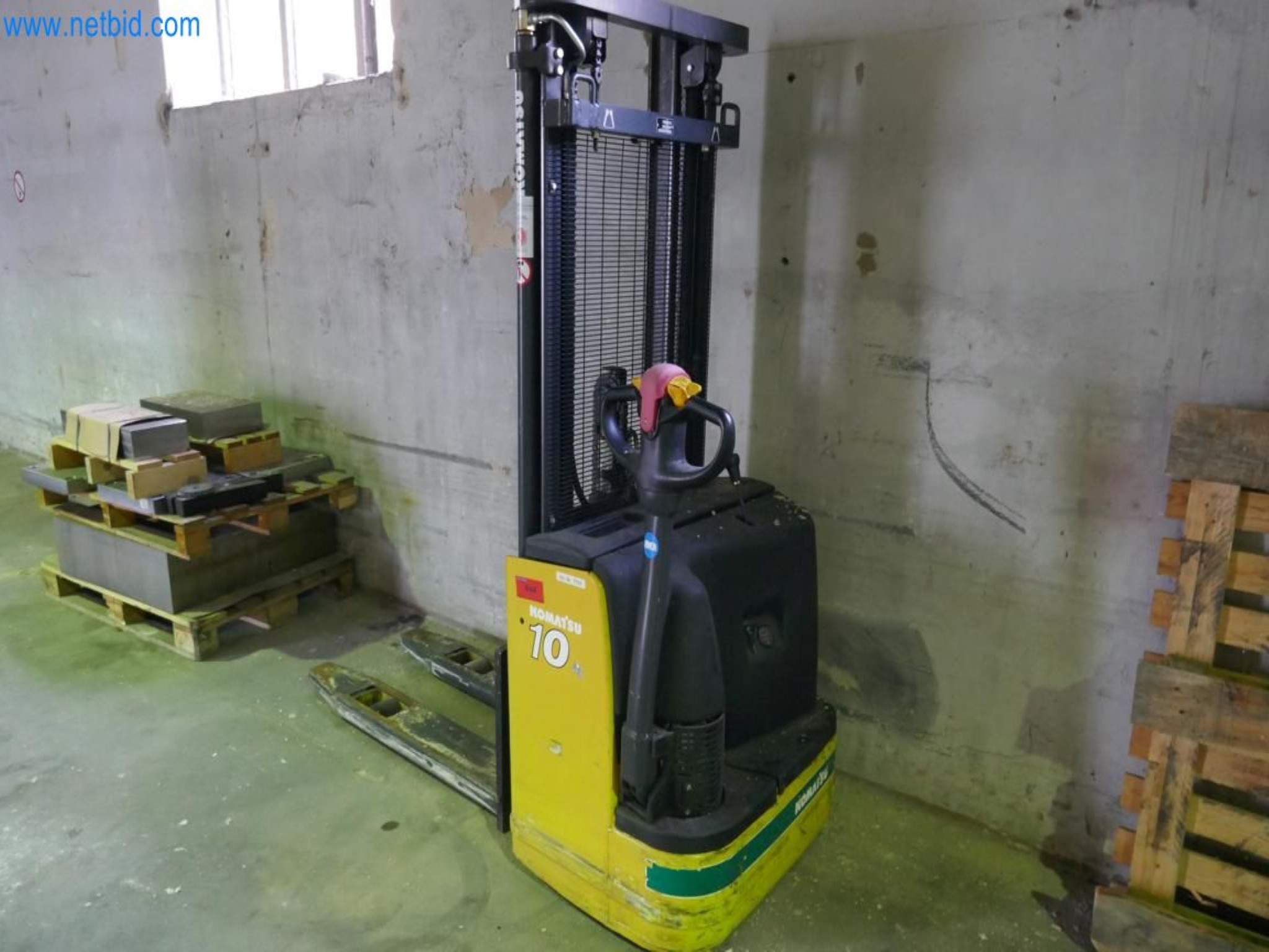 Stroje pro výrobu forem-1