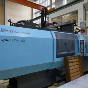 Máquina de moldeo por inyección Demag Ergotech System 420/810/2300