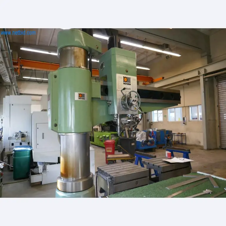 Machines du domaine de la construction de moules-1