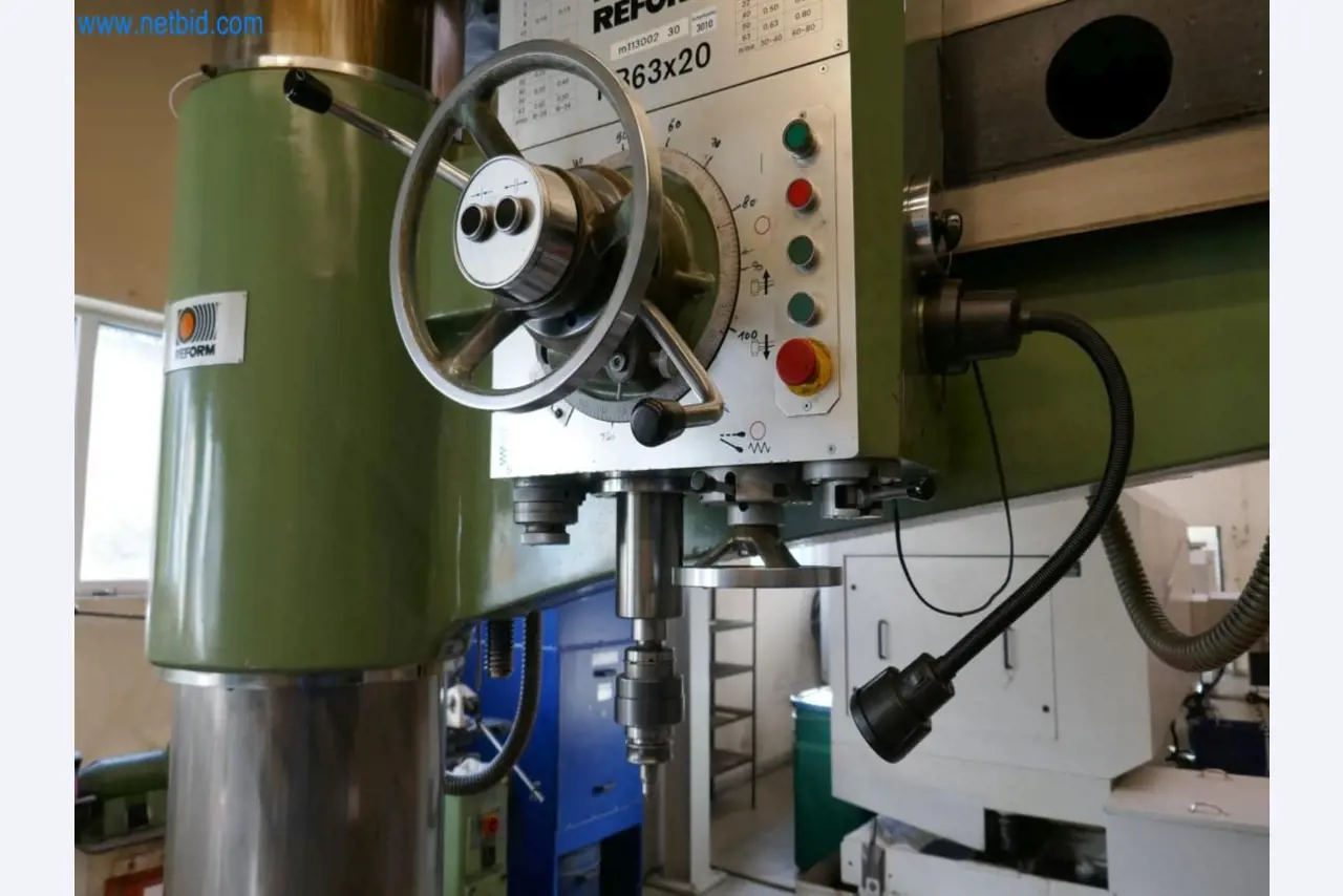 Machines du domaine de la construction de moules-5