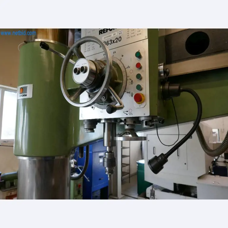 Machines du domaine de la construction de moules-5