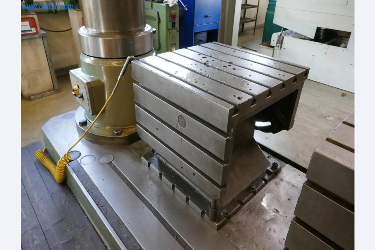 Machines du domaine de la construction de moules-6