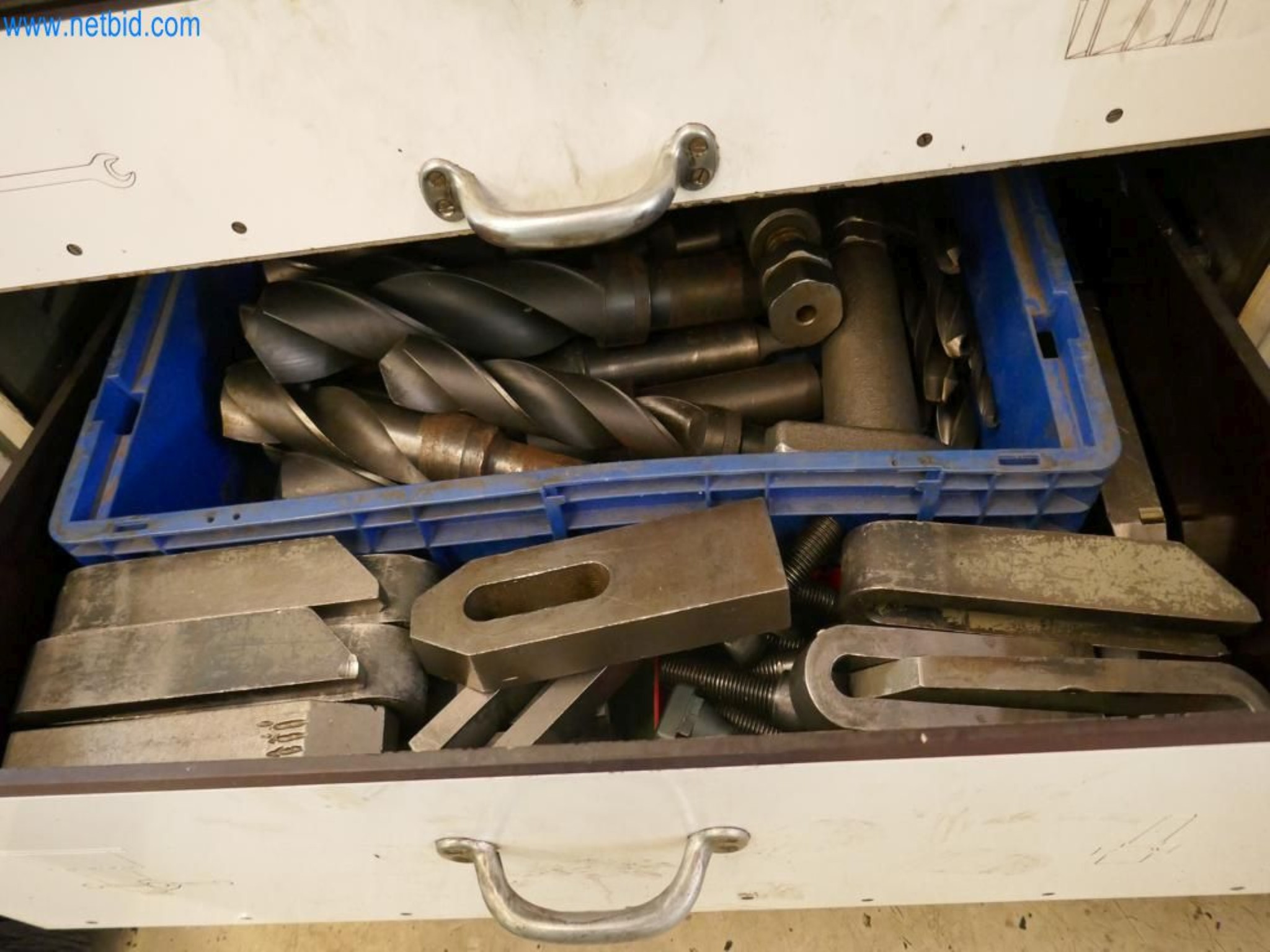 Machines from the mold making sector-6