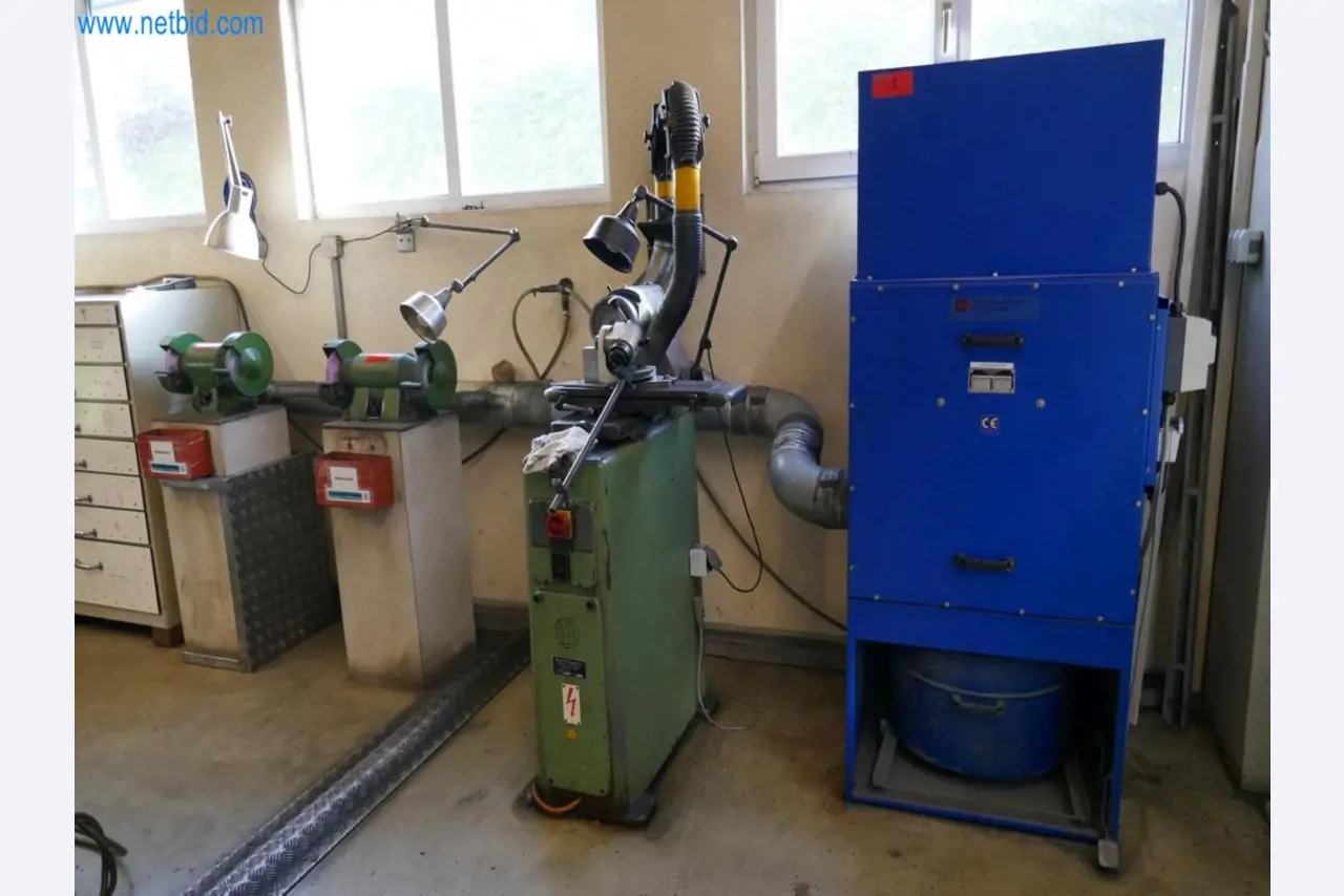 Machines from the mold making sector-10