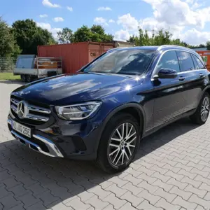 Samochód (dopłata może ulec zmianie) Mercedes-Benz GLC 300e 4Matic