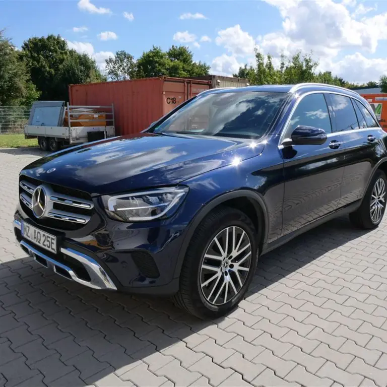 Samochód (dopłata może ulec zmianie) Mercedes-Benz GLC 300e 4Matic