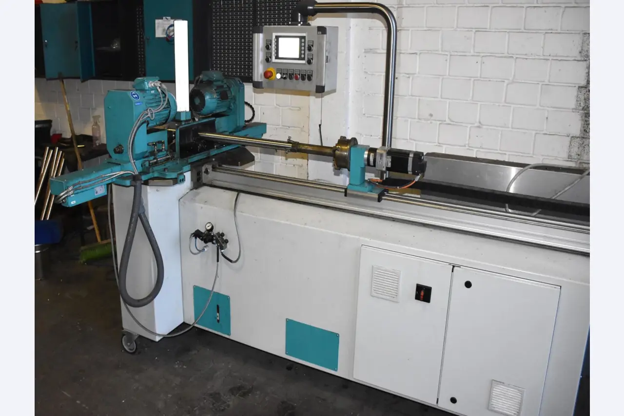 HURCO 5-axis machining center-2