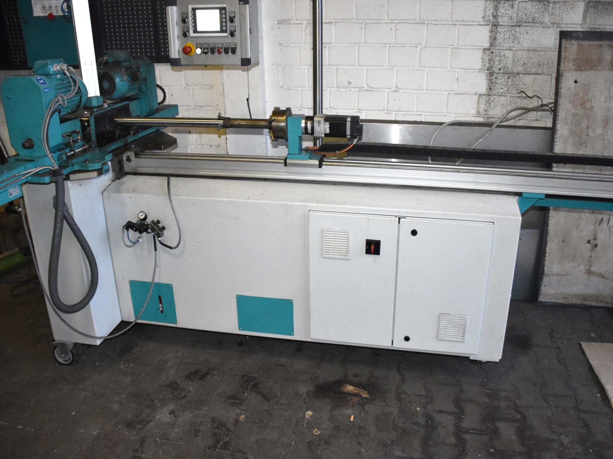 HURCO 5-axis machining center-3