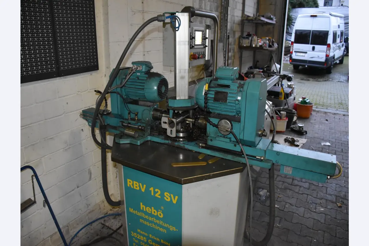 HURCO 5-axis machining center-6