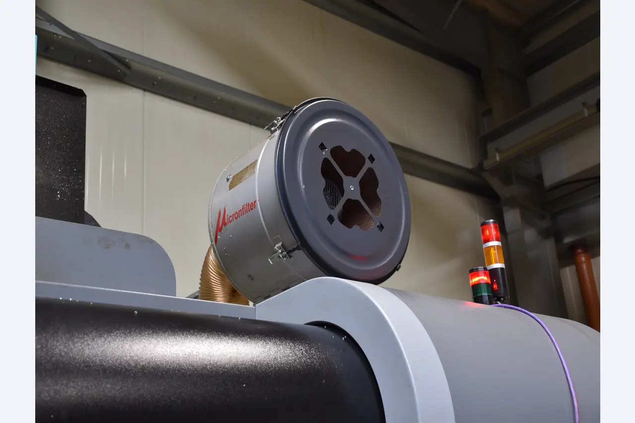 HURCO 5-axis machining center-16