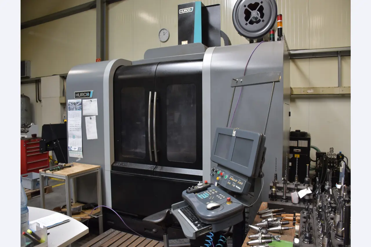 HURCO 5-axis machining center-2