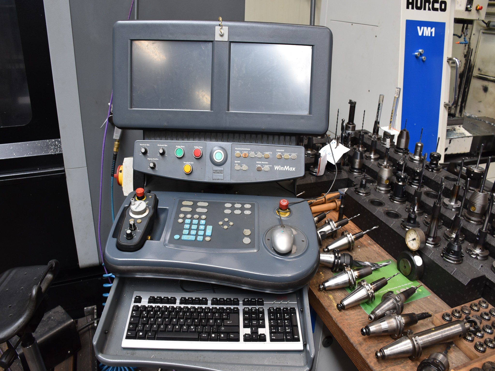 HURCO 5-axis machining center-3