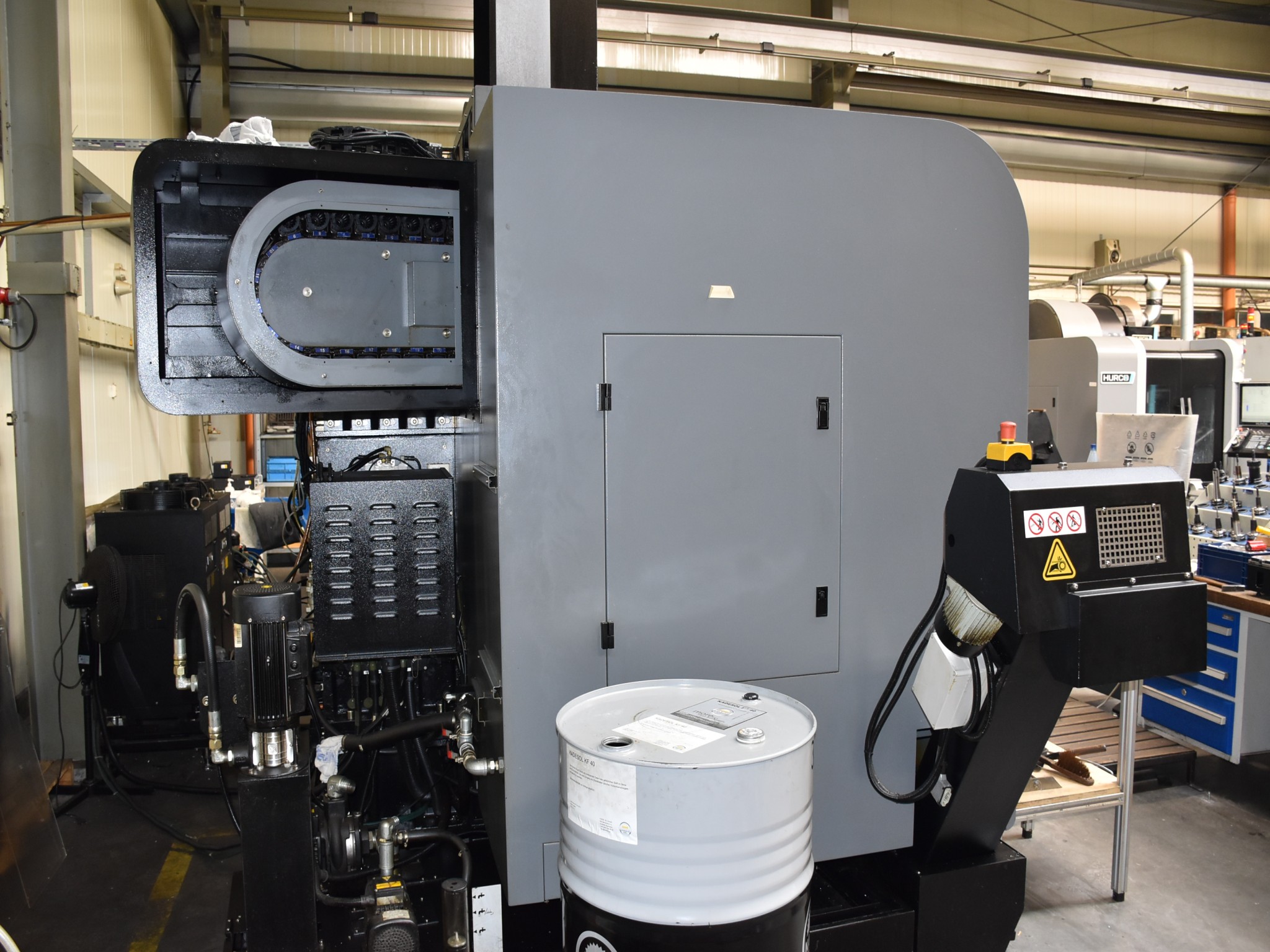 HURCO 5-axis machining center-5