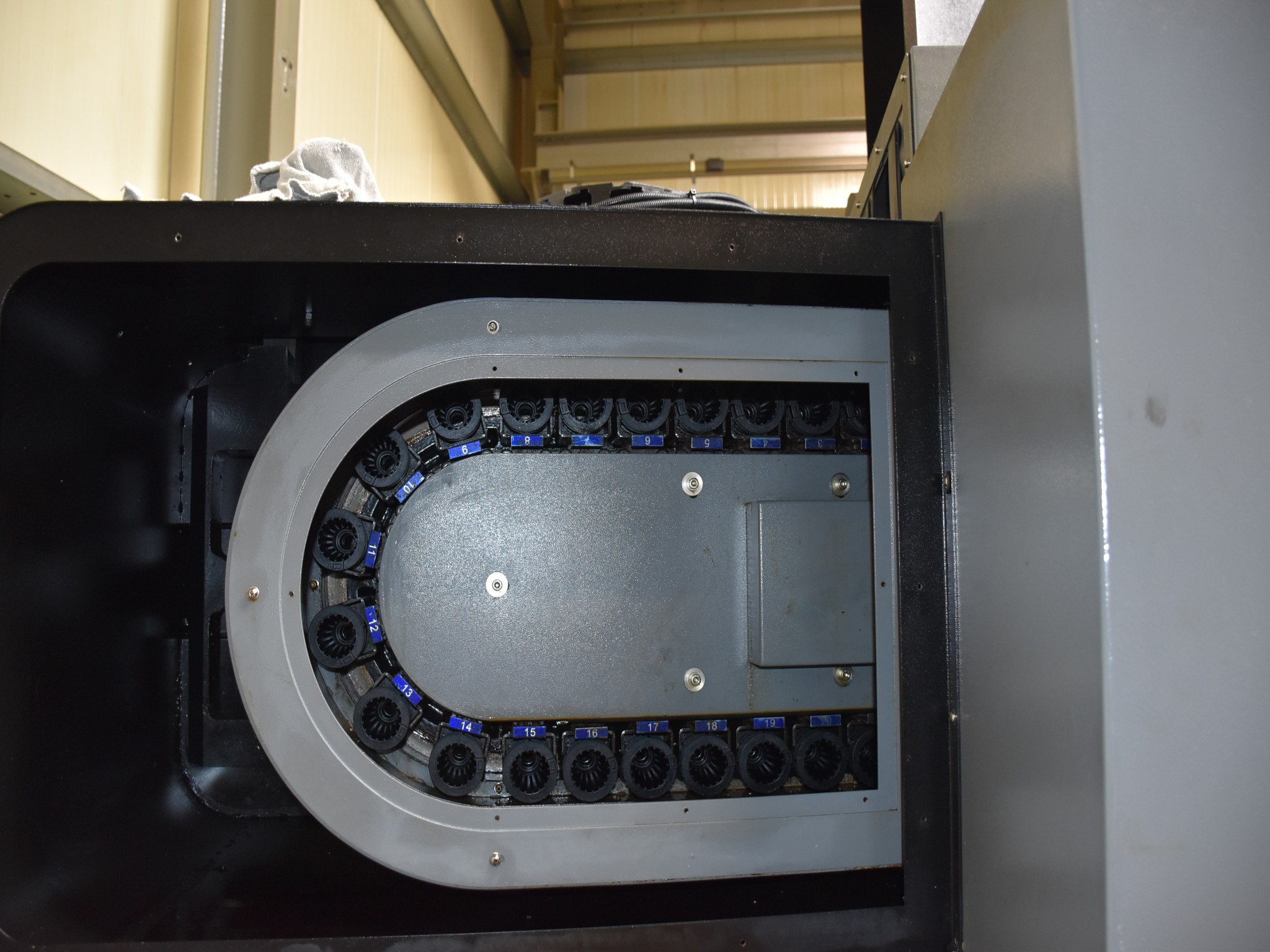 HURCO 5-axis machining center-6