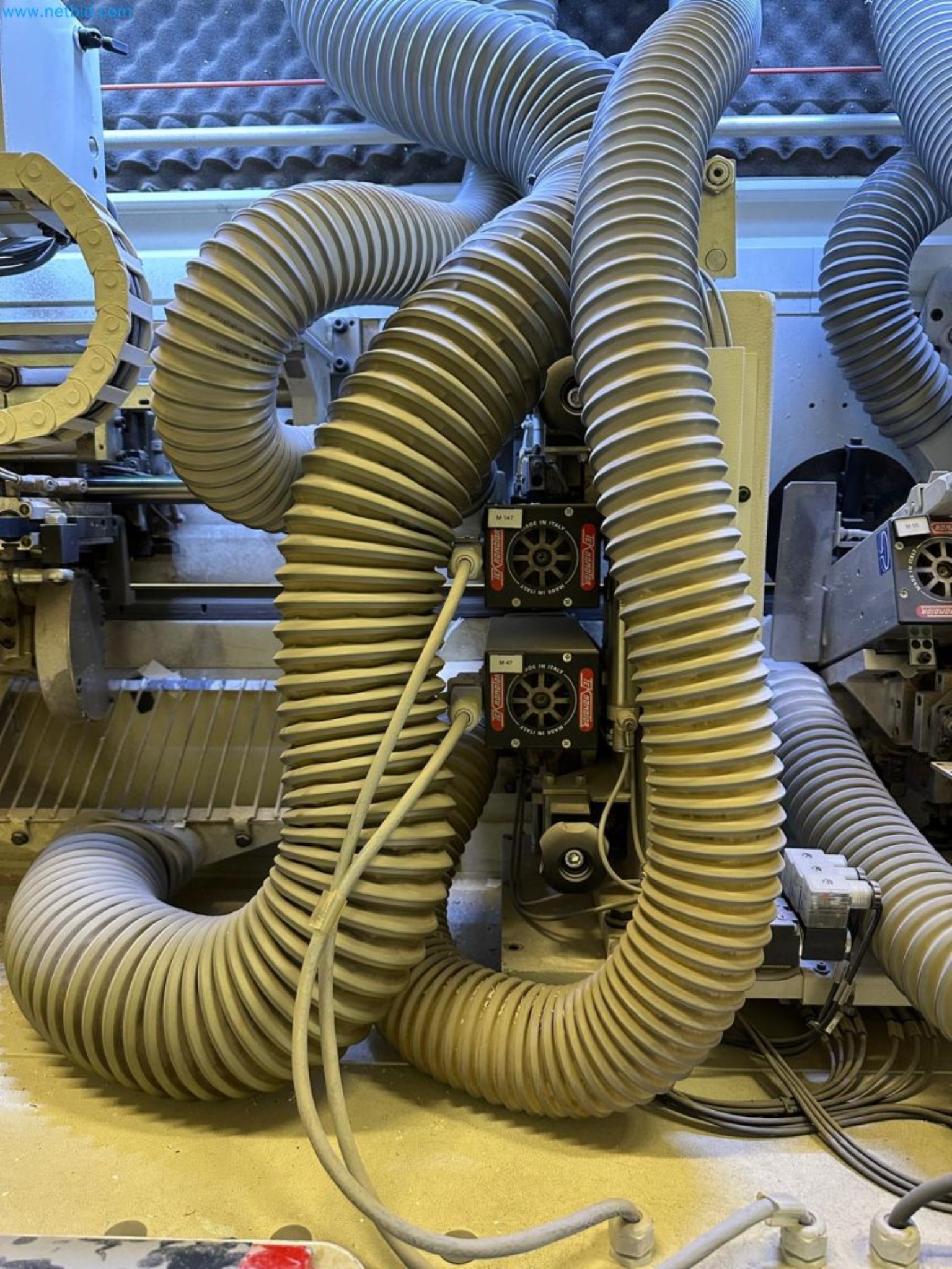 Single-sided edge banding machine SCM Stefani One-15