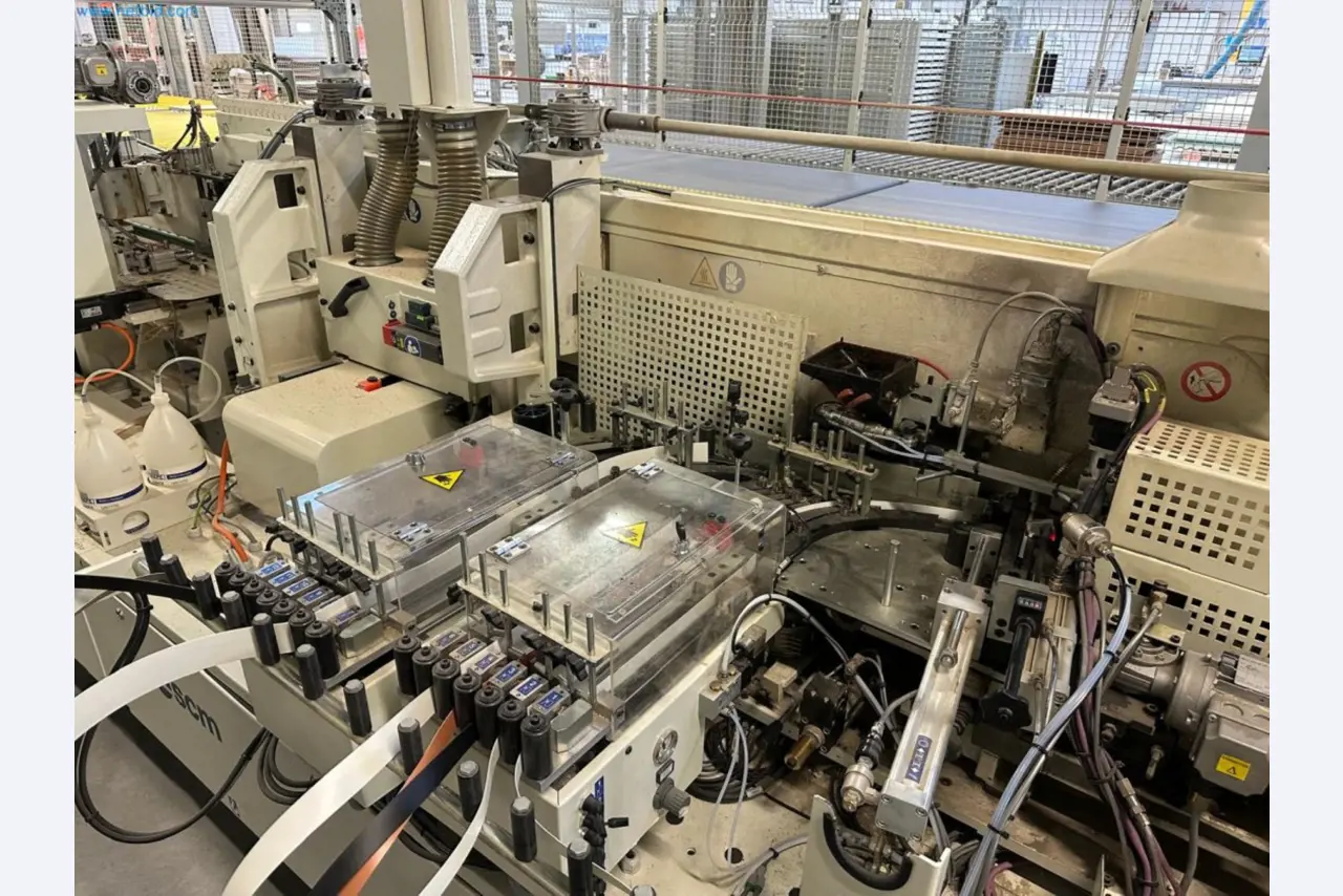 Single-sided edge banding machine SCM Stefani One-17