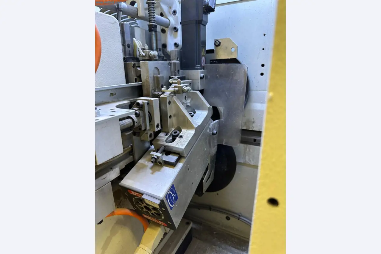 Single-sided edge banding machine SCM Stefani One-24