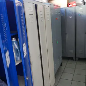2 Metalowe szafki