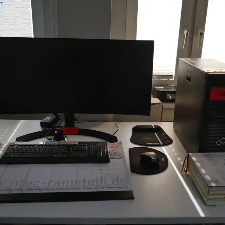 PC Fujitsu CELSIUS W530