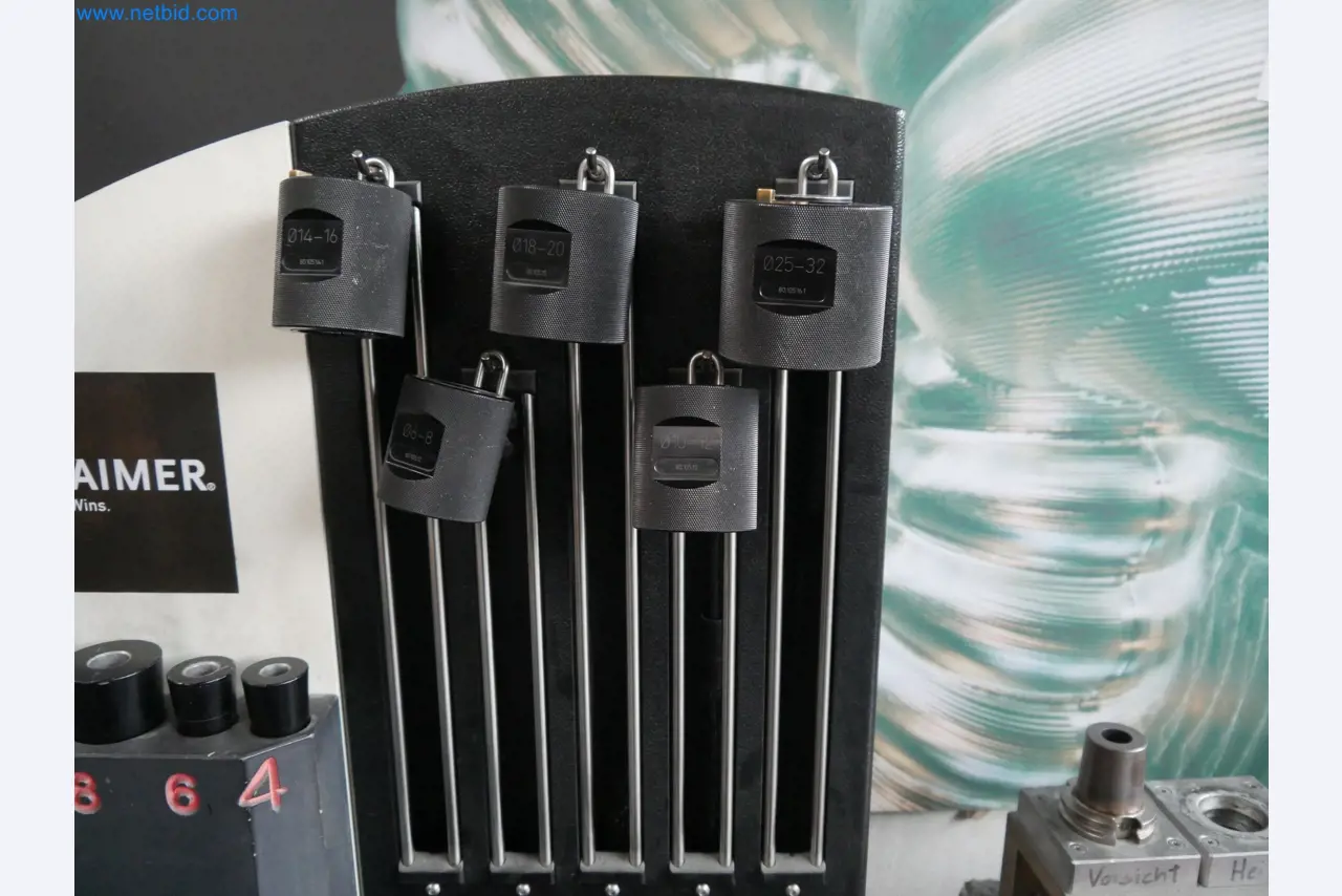 Máquinas del ámbito de la fabricación CNC y la ingeniería mecánica-5