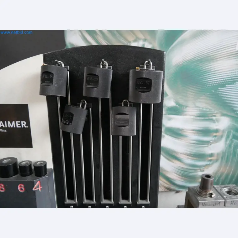 Máquinas del ámbito de la fabricación CNC y la ingeniería mecánica-5