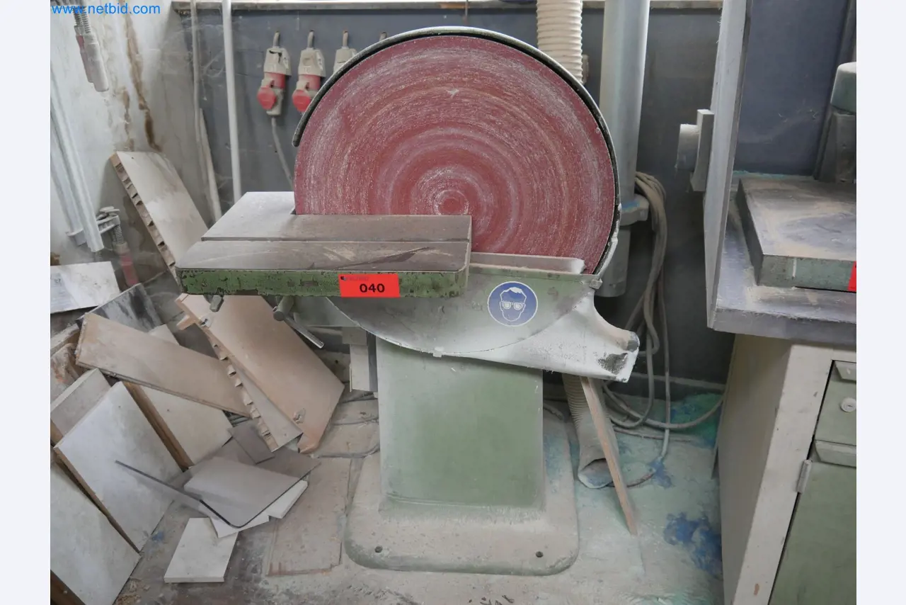 Maschinen aus dem Bereich CNC-Fertigung und Maschinenbau-1