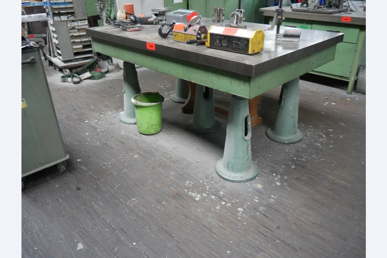 Máquinas del ámbito de la fabricación CNC y la ingeniería mecánica-1