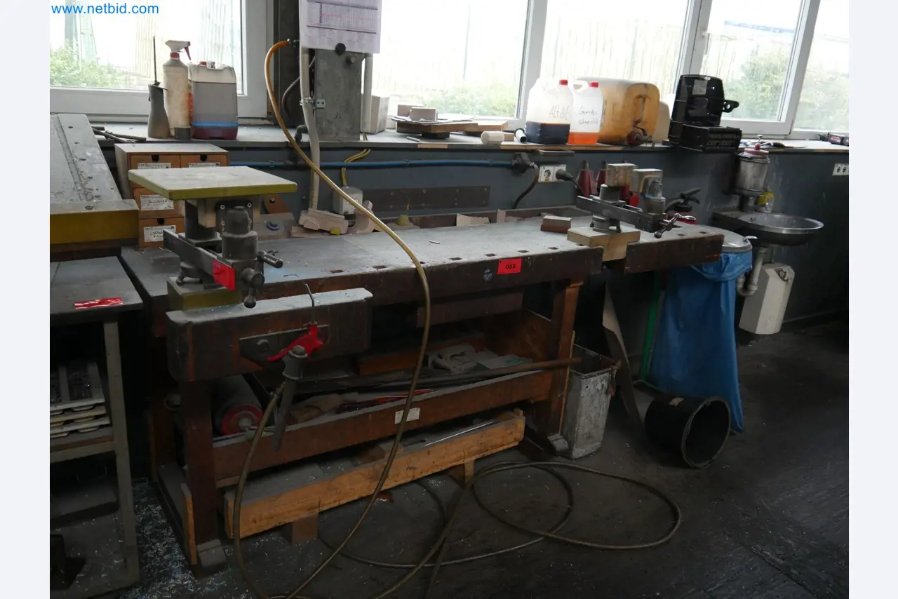 Máquinas del ámbito de la fabricación CNC y la ingeniería mecánica-1