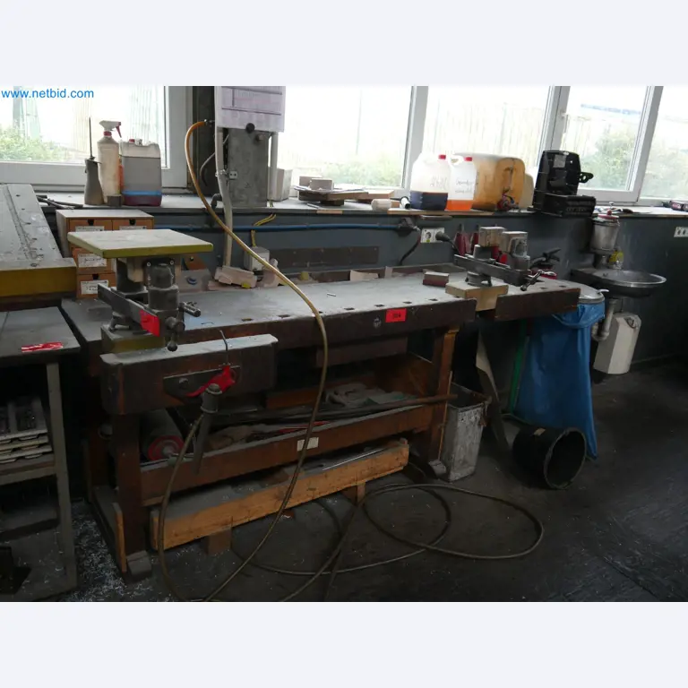 Máquinas del ámbito de la fabricación CNC y la ingeniería mecánica-1