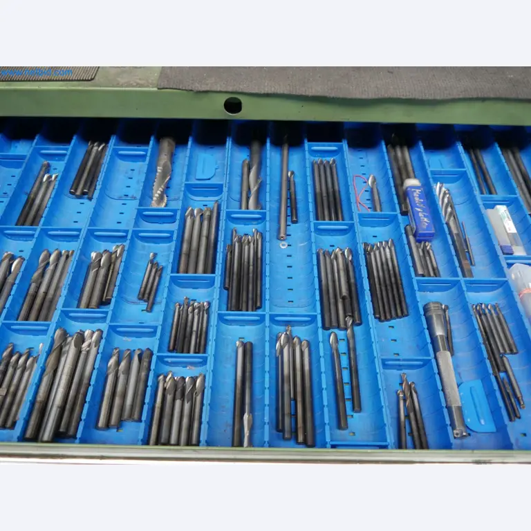 Máquinas del ámbito de la fabricación CNC y la ingeniería mecánica-10