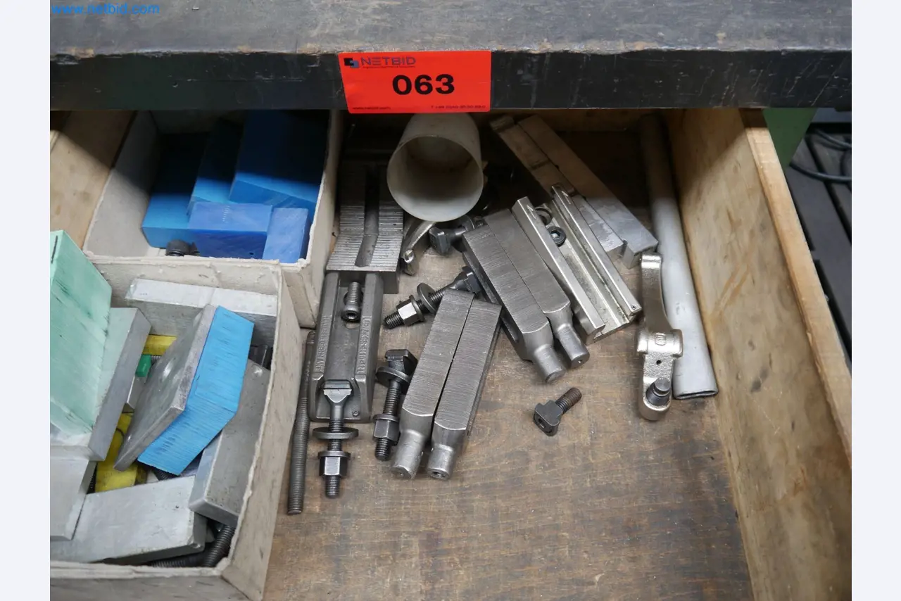 Máquinas del ámbito de la fabricación CNC y la ingeniería mecánica-8