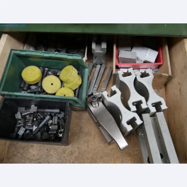 Máquinas del ámbito de la fabricación CNC y la ingeniería mecánica-9