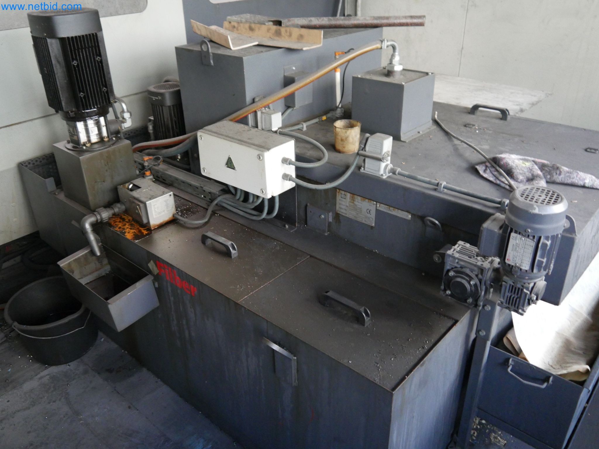 Maschinen aus dem Bereich CNC-Fertigung und Maschinenbau-11