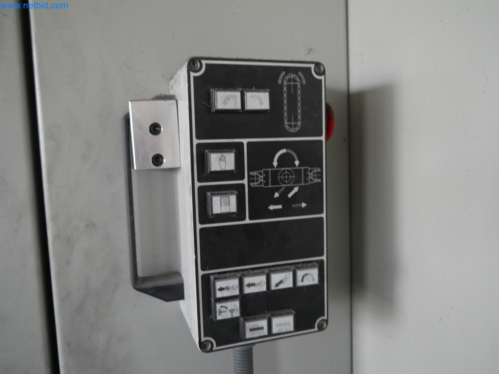 Maschinen aus dem Bereich CNC-Fertigung und Maschinenbau-9