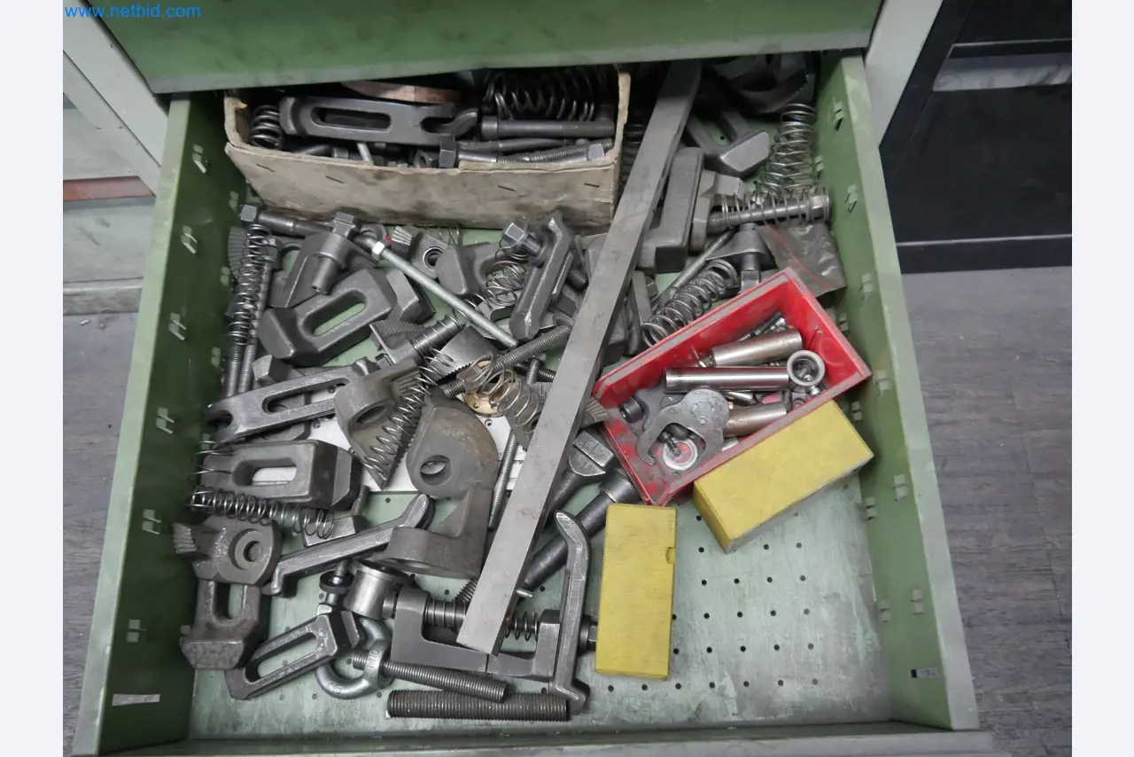 Stroje z oblasti CNC výroby a strojírenství-6