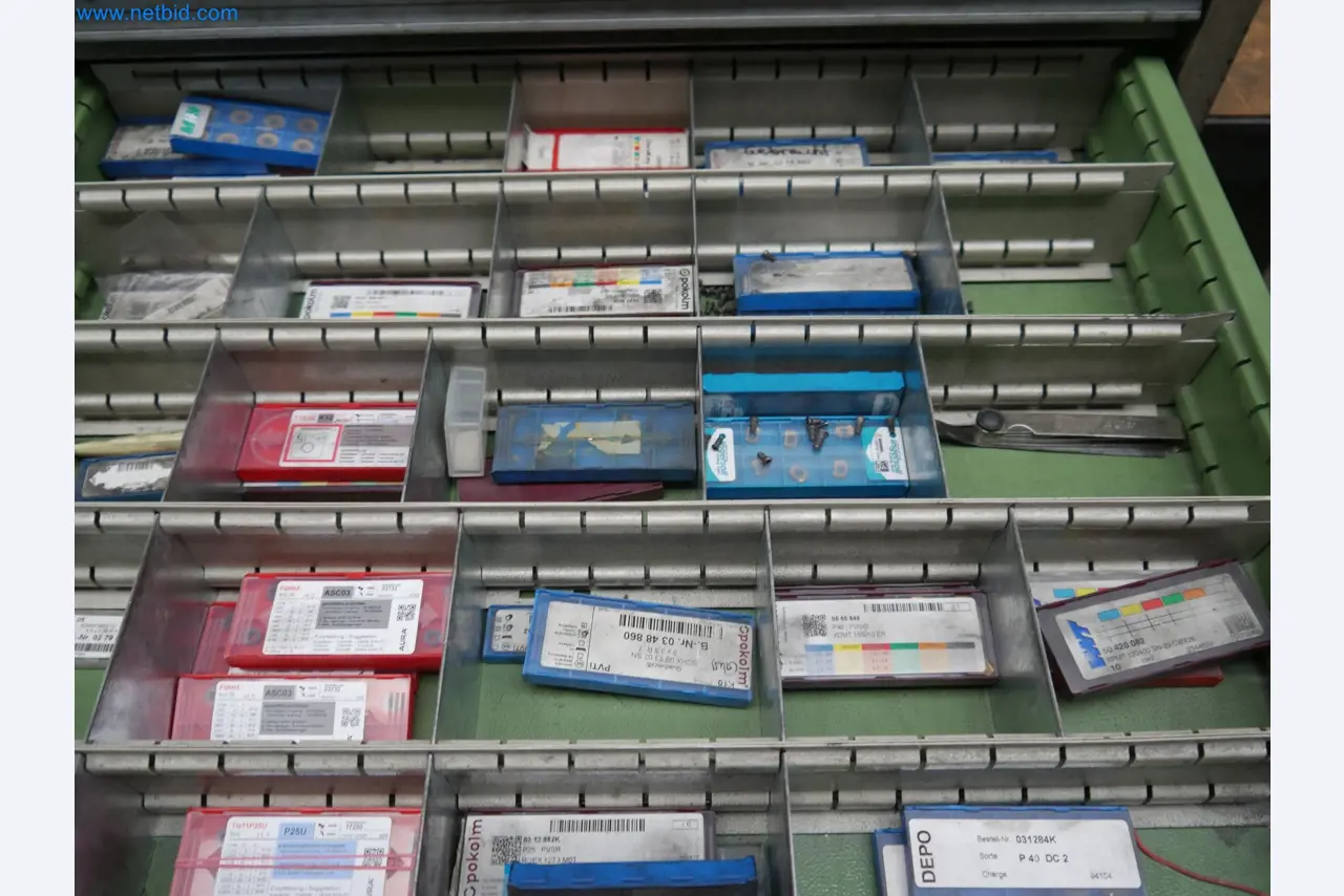 Stroje z oblasti CNC výroby a strojírenství-8