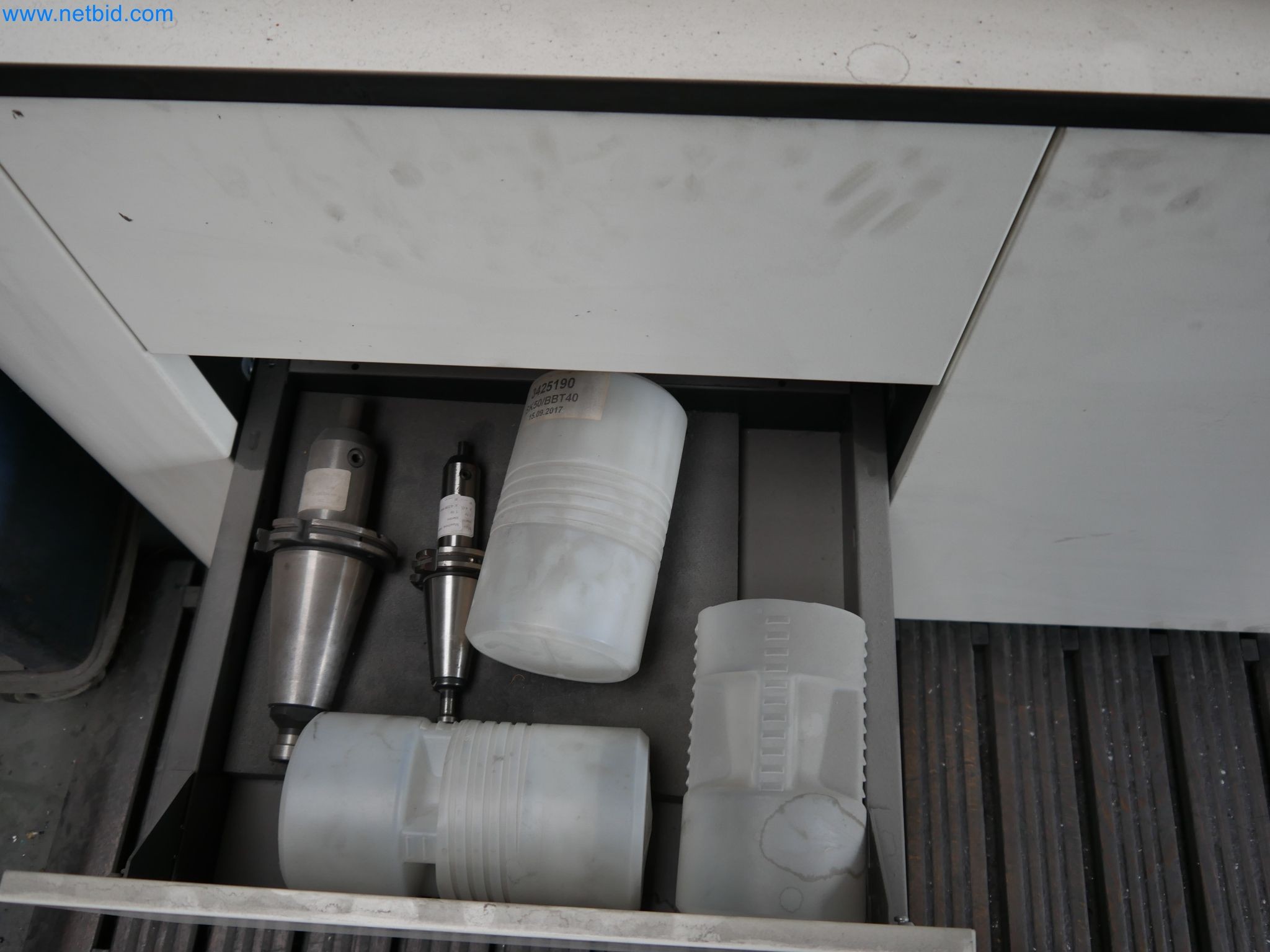 Maschinen aus dem Bereich CNC-Fertigung und Maschinenbau-6