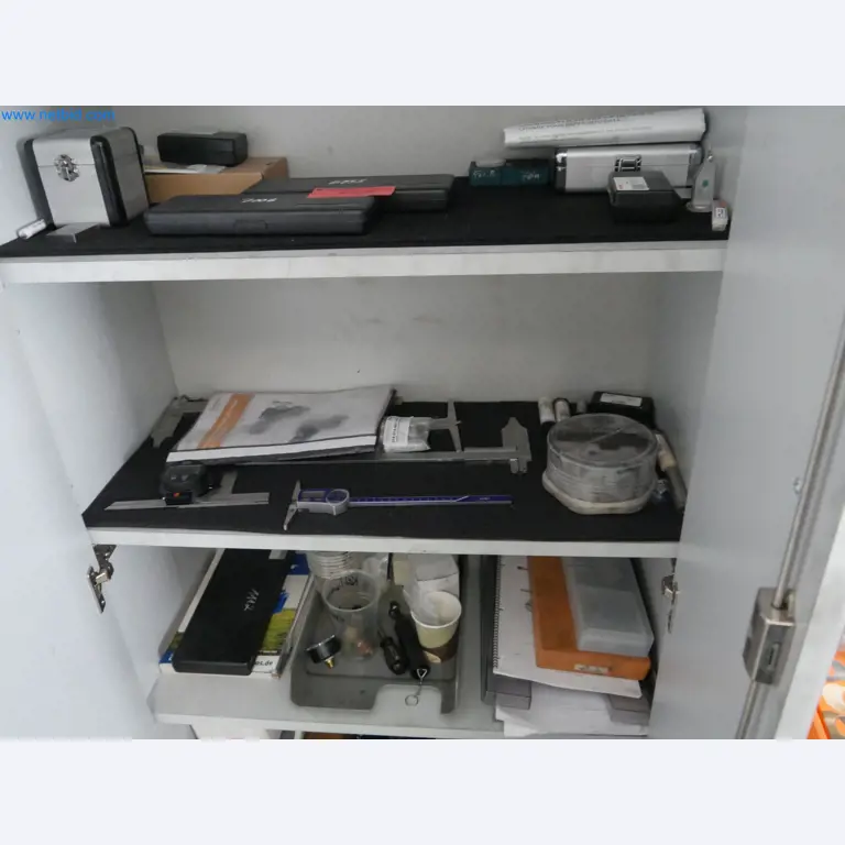 Máquinas del ámbito de la fabricación CNC y la ingeniería mecánica-1