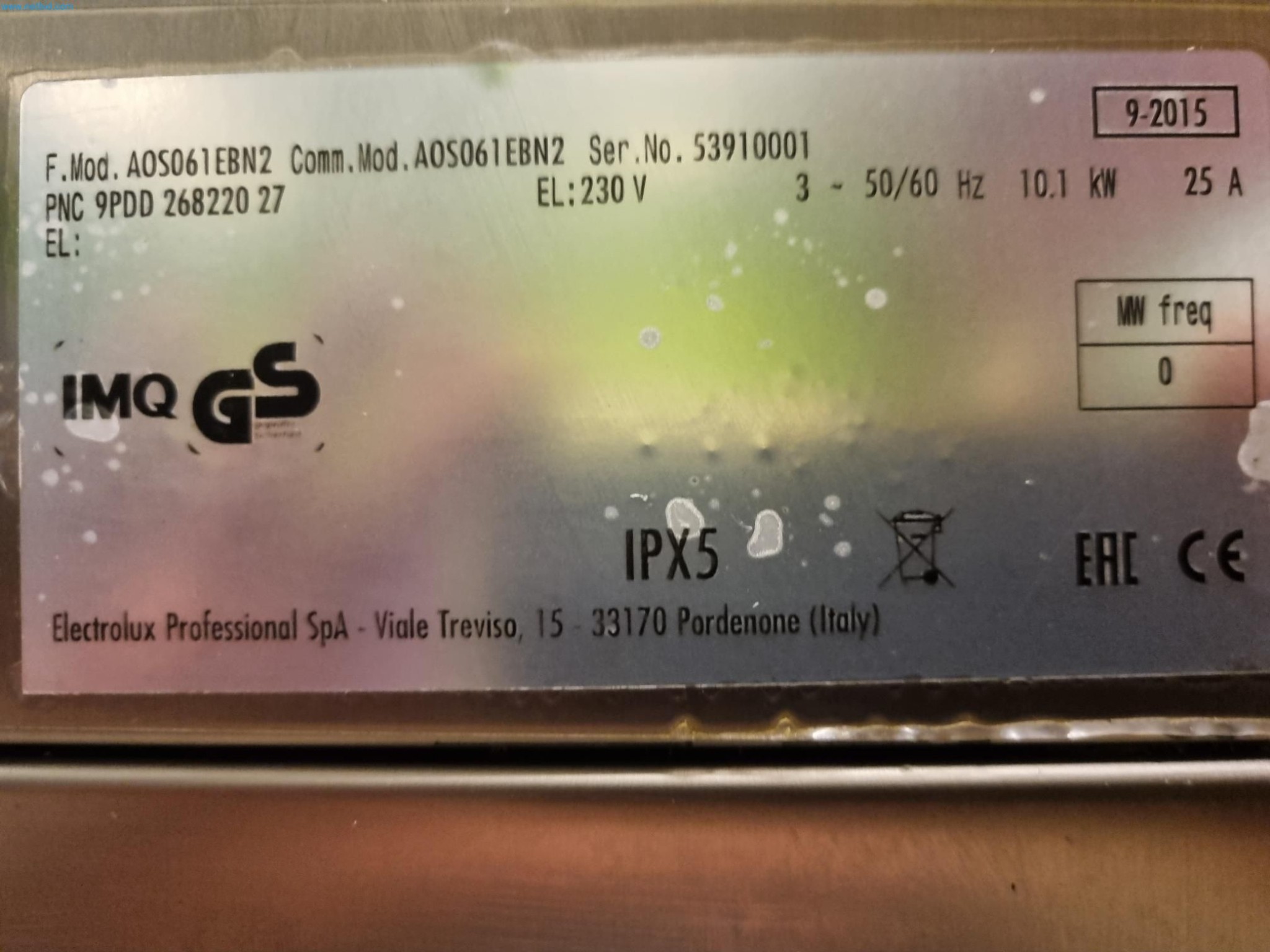 Equipamiento de cocina y comedor de la planta cerrada-10