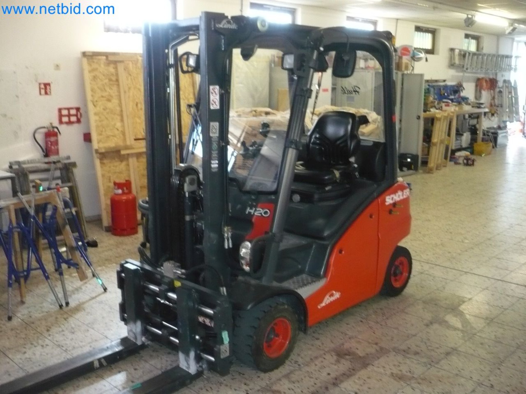 Plastifieuse à rouleaux
-1