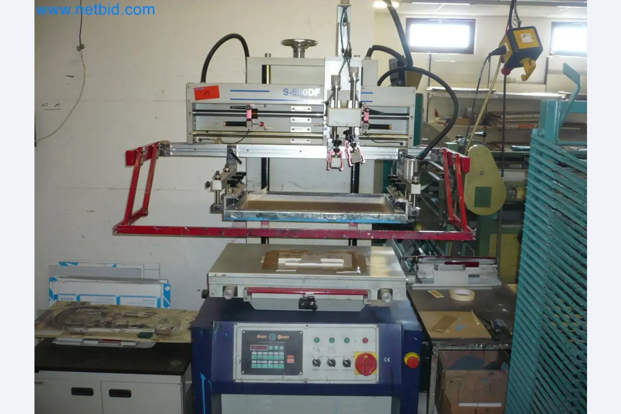 Plastifieuse à rouleaux
-1